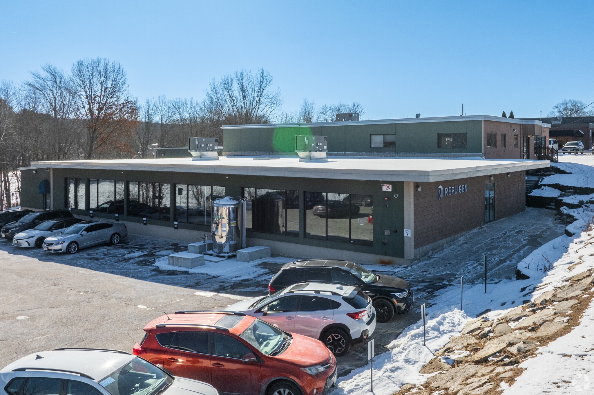 421 Washington St, Auburn, MA for sale Primary Photo- Image 1 of 7