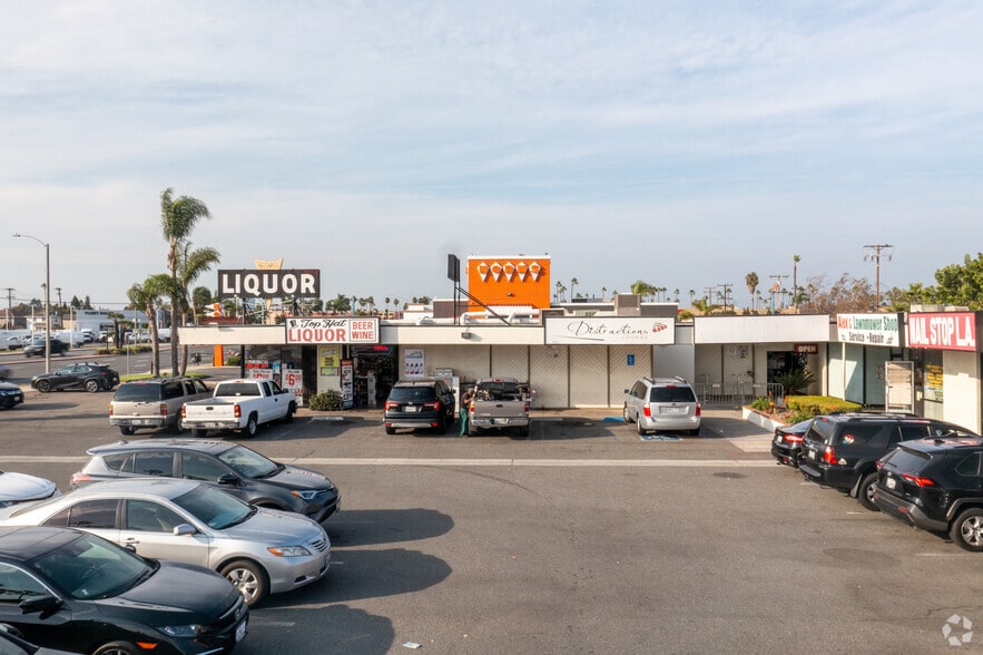 16612 Beach Blvd, Huntington Beach, CA for lease - Primary Photo - Image 2 of 4