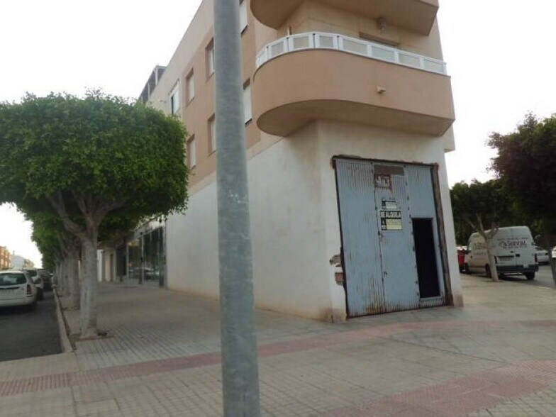 Retail in El Ejido, Almería for lease - Building Photo - Image 1 of 6