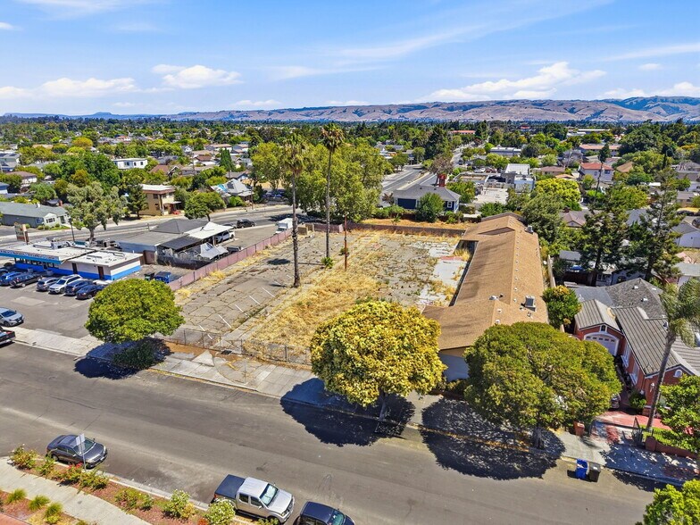 6940 Rich Ave, Newark, CA à vendre - Aérien - Image 2 de 7