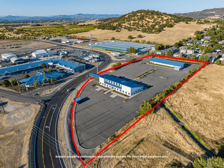 1600 Coker Butte Rd, Medford, OR for sale - Building Photo - Image 2 of 67