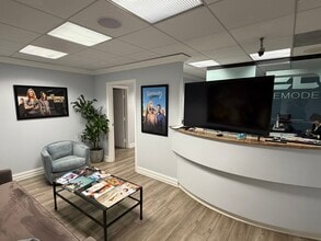 4312 Woodman Ave, Sherman Oaks, CA à louer Photo intérieure- Image 2 de 4