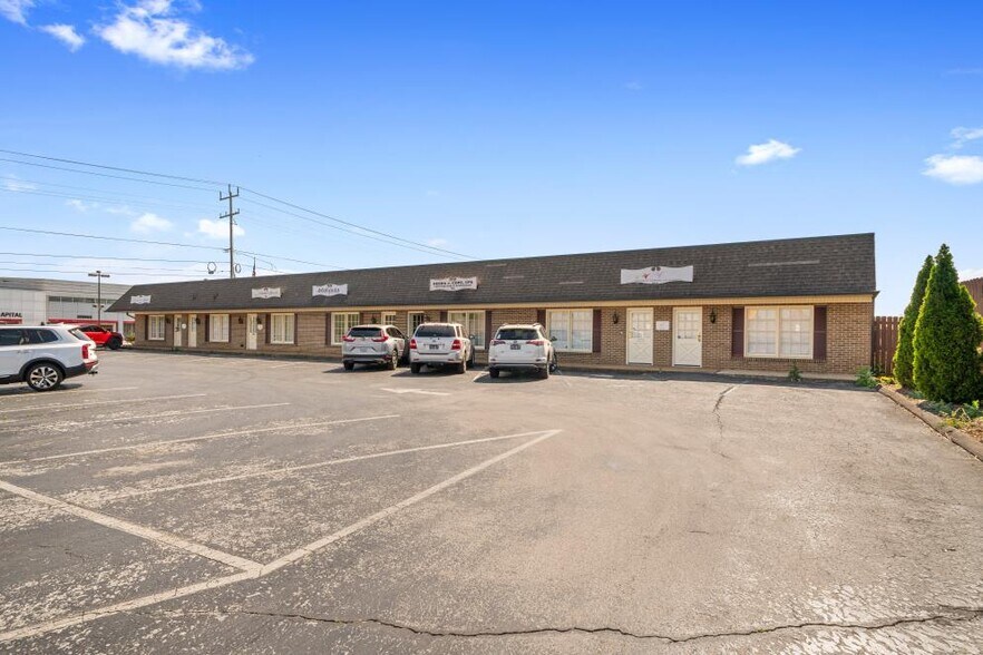 5803-5805 Lee Hwy, Chattanooga, TN à vendre - Photo du bâtiment - Image 3 de 33