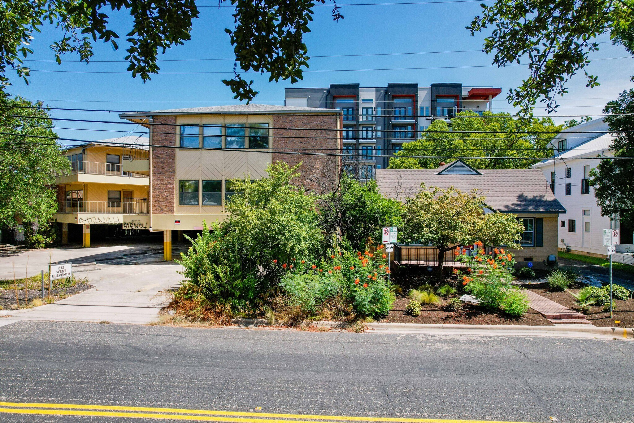 812 11th St W, Austin, TX à vendre Photo du bâtiment- Image 1 de 10