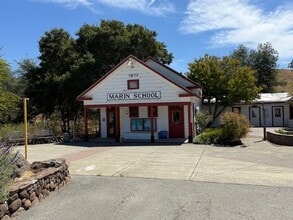 211 Spring Hill Rd, Petaluma, CA for lease Interior Photo- Image 1 of 11