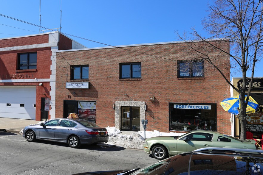 18 Haven Ave, Port Washington, NY à louer - Photo du bâtiment - Image 3 de 14