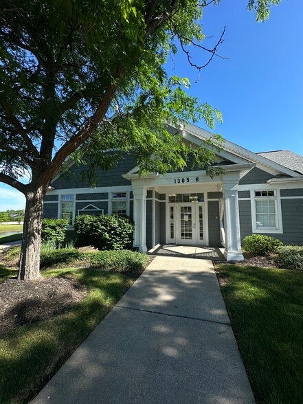 1305 Corporate Dr, Hudson, OH for lease - Building Photo - Image 1 of 19