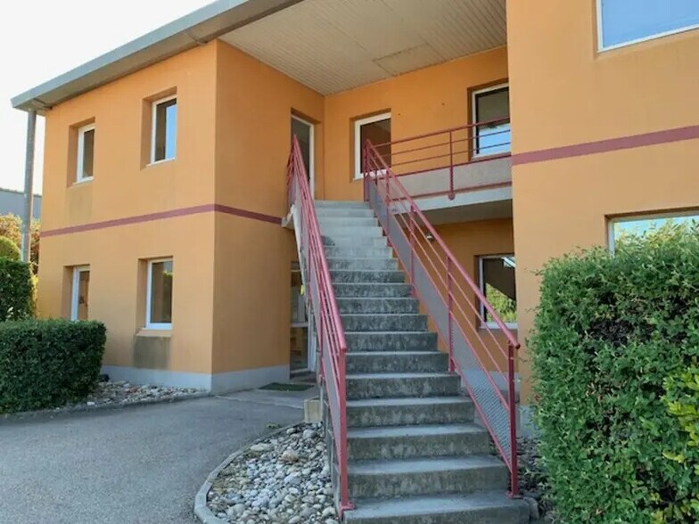 Office in Avignon for sale - Building Photo - Image 2 of 6