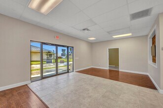 983 Tamiami Trl, Port Charlotte, FL for lease Interior Photo- Image 2 of 29