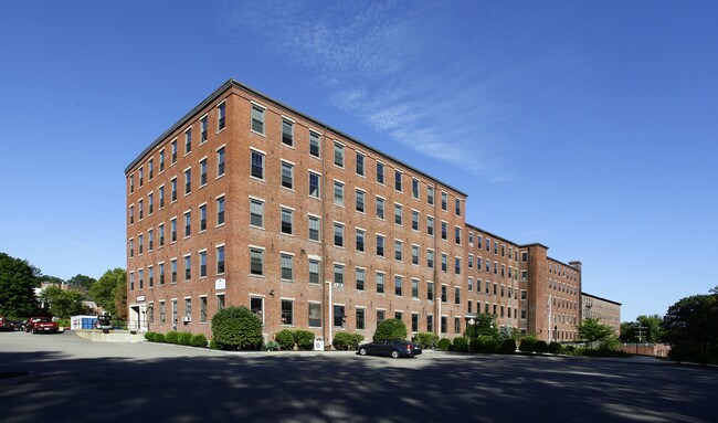 Plus de détails pour 22 Canal St, Somersworth, NH - Local d'activités à louer
