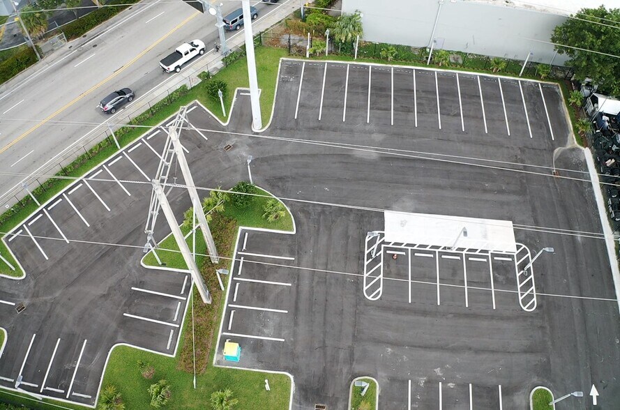 10289 NW 80th, Hialeah Gardens, FL à vendre - Photo du bâtiment - Image 1 de 1