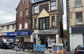 Plus de détails pour 19 Market St, Pontypridd - Commerce de détail à louer