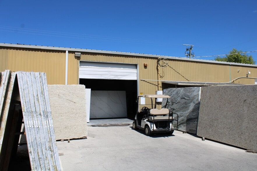 4599 Fowler St, Fort Myers, FL for sale - Building Photo - Image 3 of 4