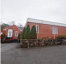 330 S Wall St, Calhoun, GA for lease Interior Photo- Image 1 of 8