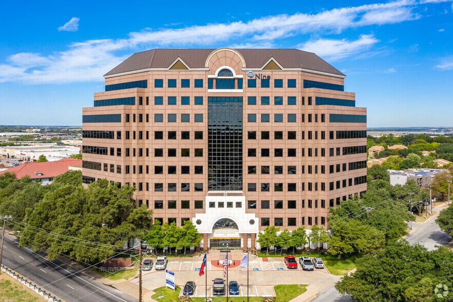 6500 West Fwy, Fort Worth, TX à louer - Photo du bâtiment - Image 3 de 9