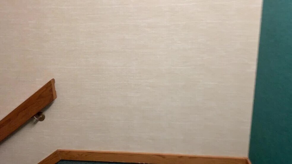 101 S 1st St, Montevideo, MN à louer - Vidéo sur l’inscription commerciale - Image 2 de 13