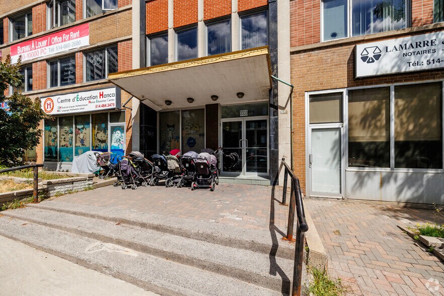 3333-3363 Boul Cavendish, Montréal, QC for sale - Building Photo - Image 3 of 3