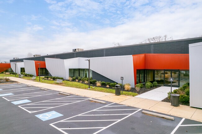 More details for 400 Devon Park Dr, Wayne, PA - Flex for Lease