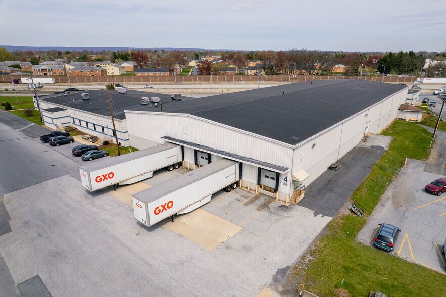 4408 Industrial Park Rd, Camp Hill, PA à louer - Photo du bâtiment - Image 1 de 3