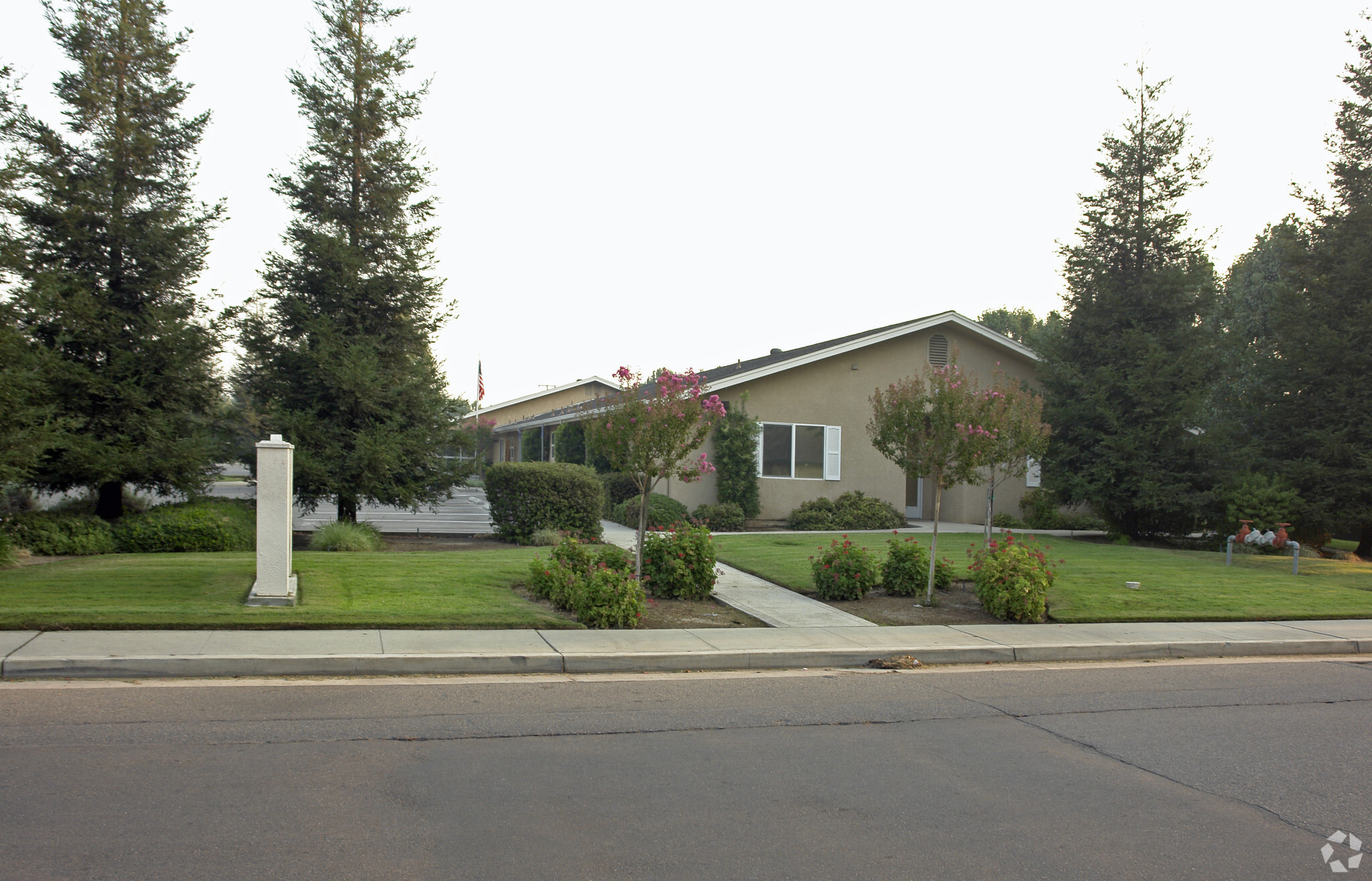 1400 E Sumner Ave, Fowler, CA for sale Primary Photo- Image 1 of 1