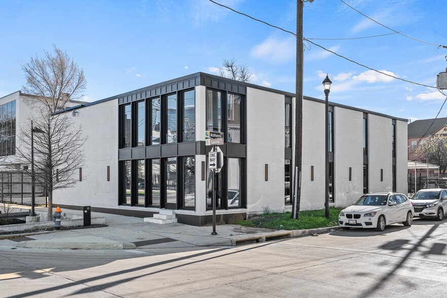 2323 Caroline St, Houston, TX à louer - Photo du bâtiment - Image 2 de 18