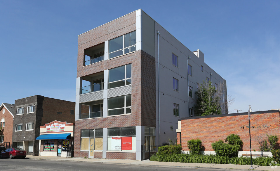 4042 N Pulaski Rd, Chicago, IL for sale - Building Photo - Image 1 of 1