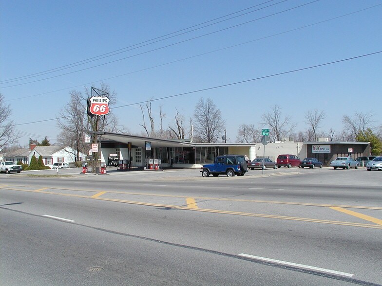 8139 Metcalf Ave, Overland Park, KS à louer - Photo du bâtiment - Image 2 de 13