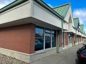 3252 Ginger Creek Dr, Springfield, IL à louer Photo du bâtiment- Image 2 de 13