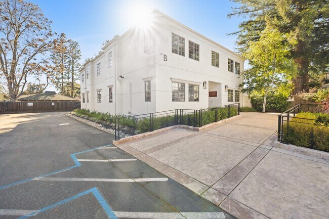 Plus de détails pour 120B Santa Margarita Ave, Menlo Park, CA - Bureau/Médical à louer