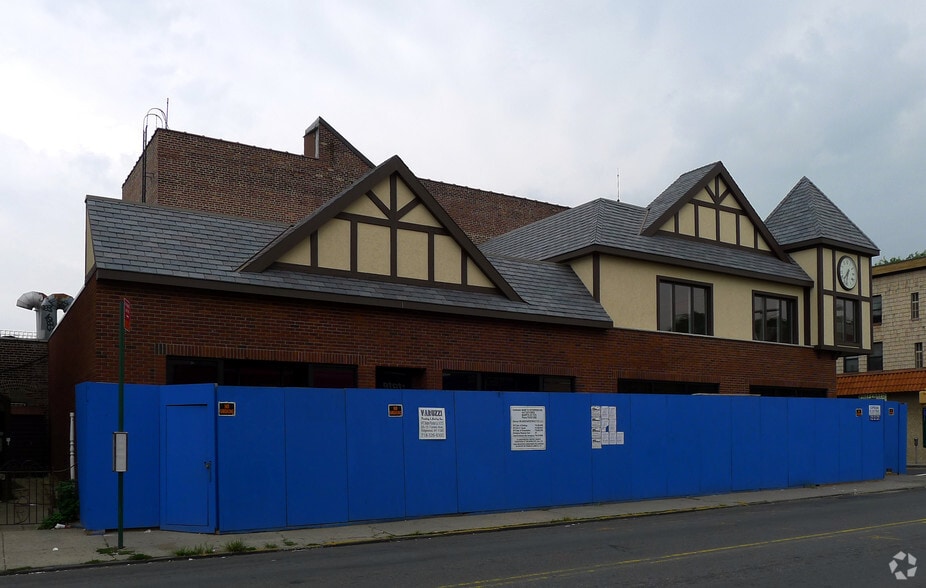 14-02 150th St, Flushing, NY for lease - Primary Photo - Image 1 of 3