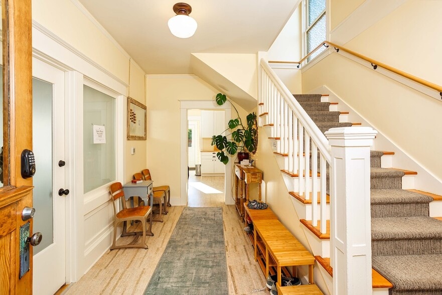 510 NE Dekum St, Portland, OR à vendre - Photo du bâtiment - Image 2 de 32