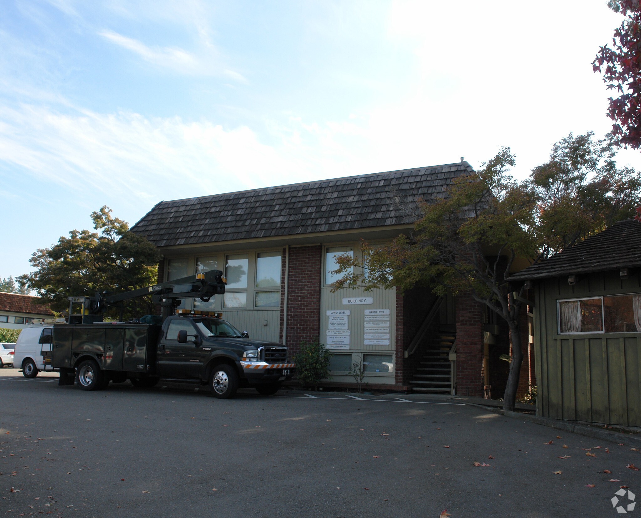 2021 Ygnacio Valley Rd, Walnut Creek, CA à vendre Photo principale- Image 1 de 12