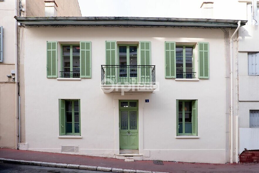 Flex in Cannes for sale - Building Photo - Image 1 of 7