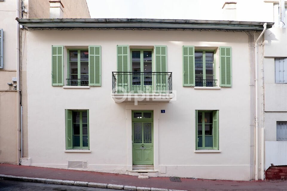 Flex in Cannes for sale Building Photo- Image 1 of 8