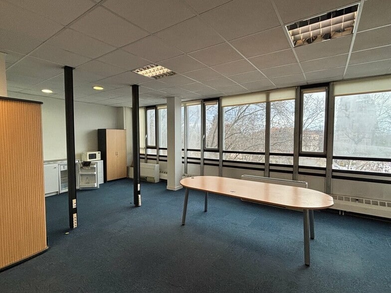 Office in Montpellier for lease - Interior Photo - Image 3 of 6