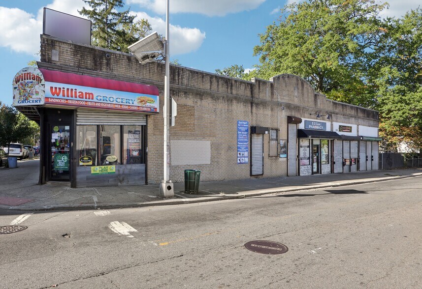 41-45 N Clinton St, East Orange, NJ à vendre - Photo du bâtiment - Image 2 de 12