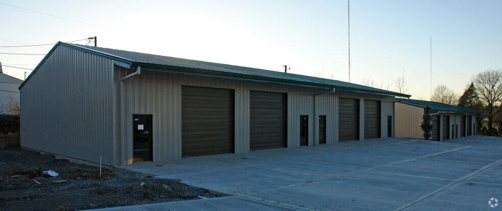 3924-3926 Dickerson Pike, Nashville, TN à louer - Photo du bâtiment - Image 3 de 6