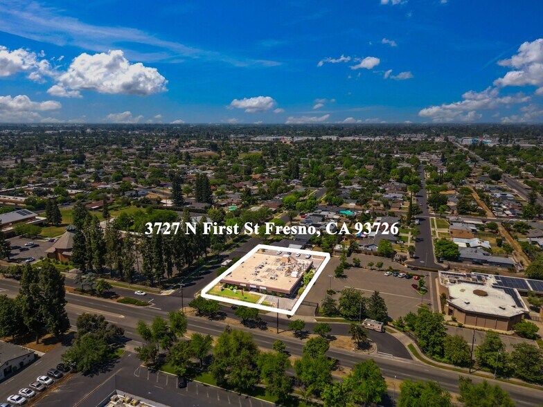 3727 N 1st St, Fresno, CA à vendre - Photo du bâtiment - Image 1 de 43
