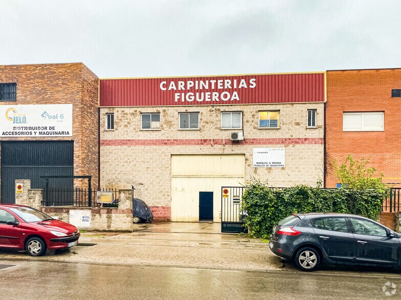 Calle Juan de la Cierva, 68, Móstoles, Madrid à vendre - Photo du bâtiment - Image 1 de 1