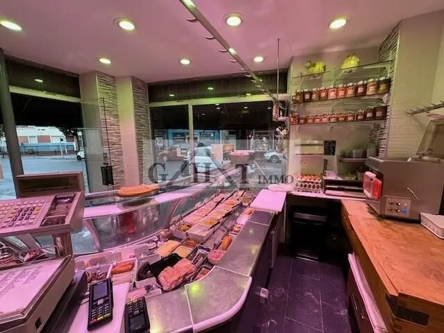 Retail in Maisons-Alfort for sale - Interior Photo - Image 2 of 5