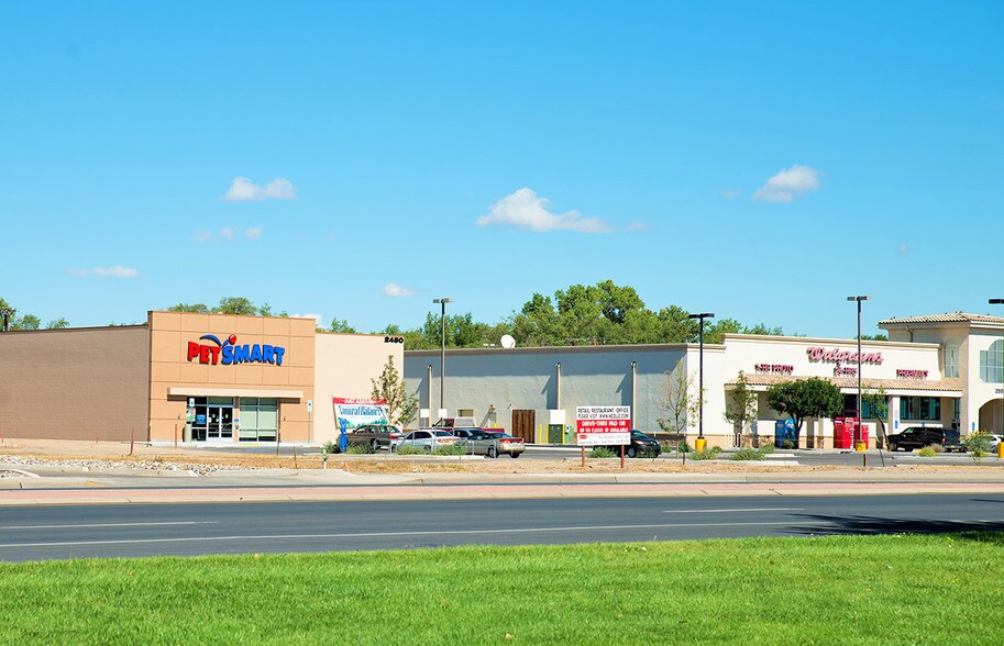 2510 Main St, Los Lunas, NM à louer - Photo du bâtiment - Image 3 de 17
