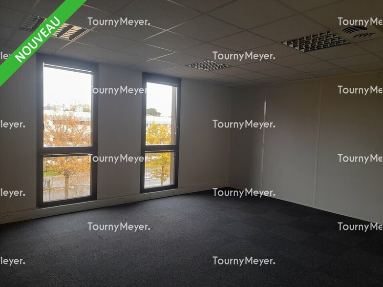 Office in Rennes for lease - Interior Photo - Image 3 of 3