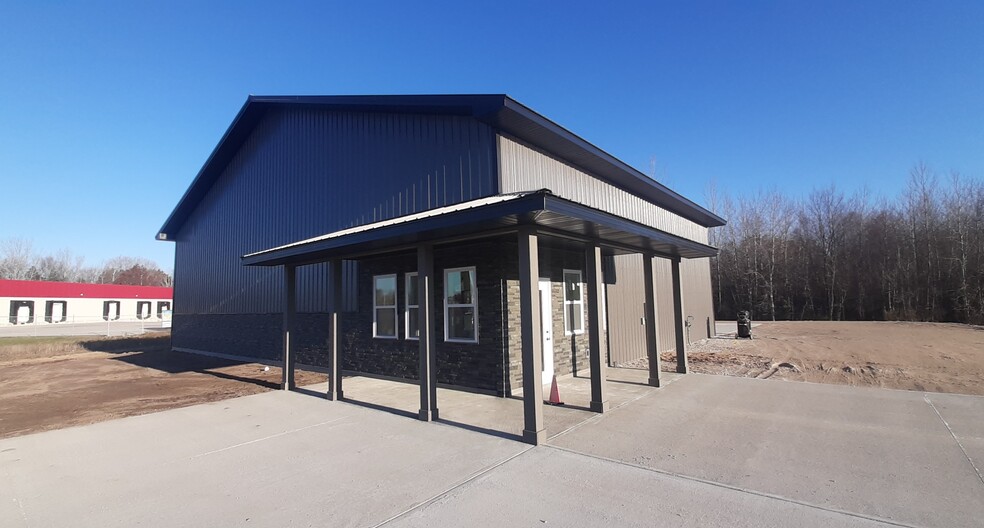 4970 Commerce Park Dr, Ludington, MI for lease - Building Photo - Image 1 of 9