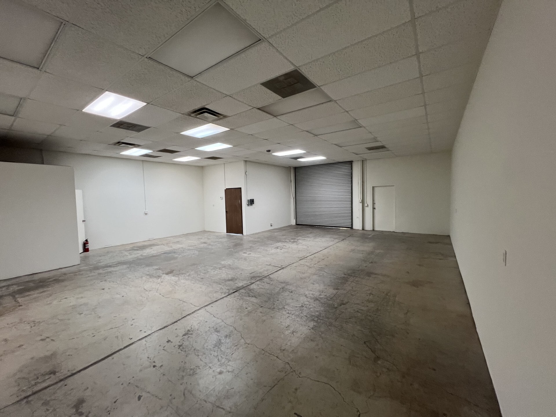 68733 Perez Rd, Cathedral City, CA for lease Interior Photo- Image 1 of 9