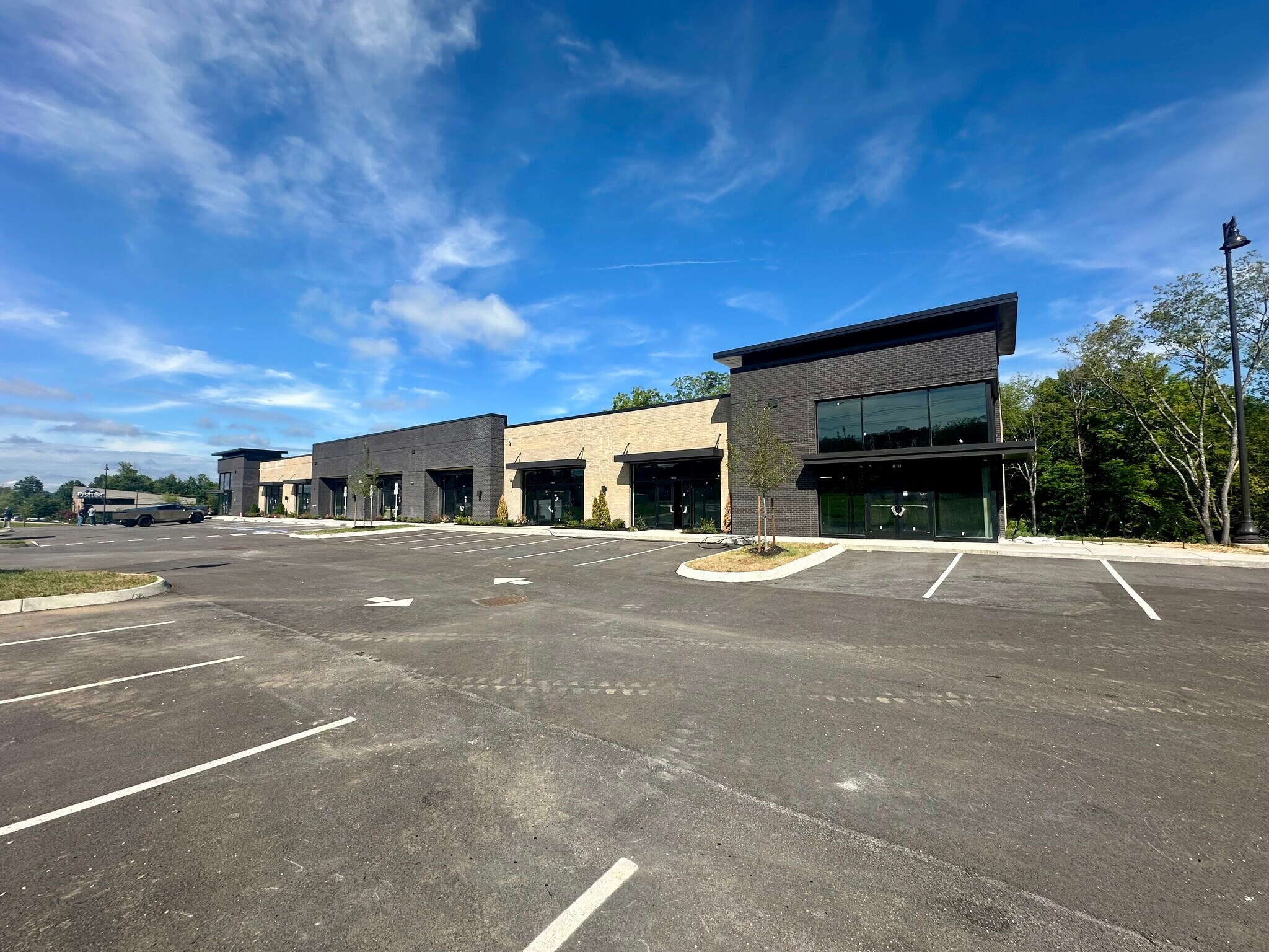 11011 Kingston Pike, Farragut, TN for lease Building Photo- Image 1 of 12