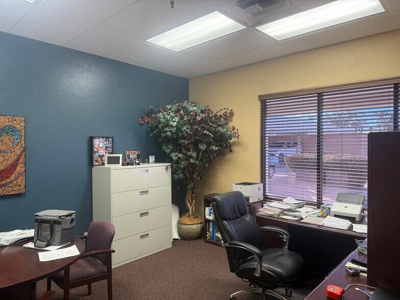 4003 E Speedway Blvd, Tucson, AZ à louer - Photo intérieure - Image 3 de 7