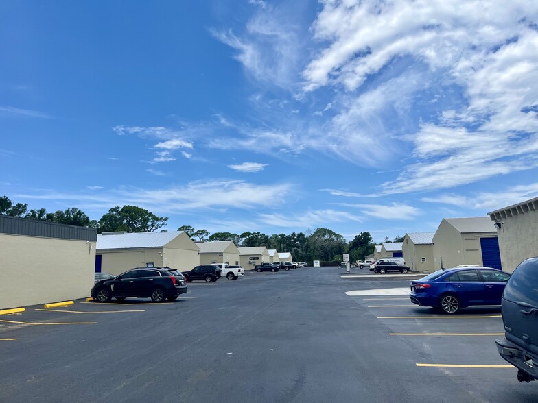 6152 15th St E, Bradenton, FL for lease - Building Photo - Image 2 of 14
