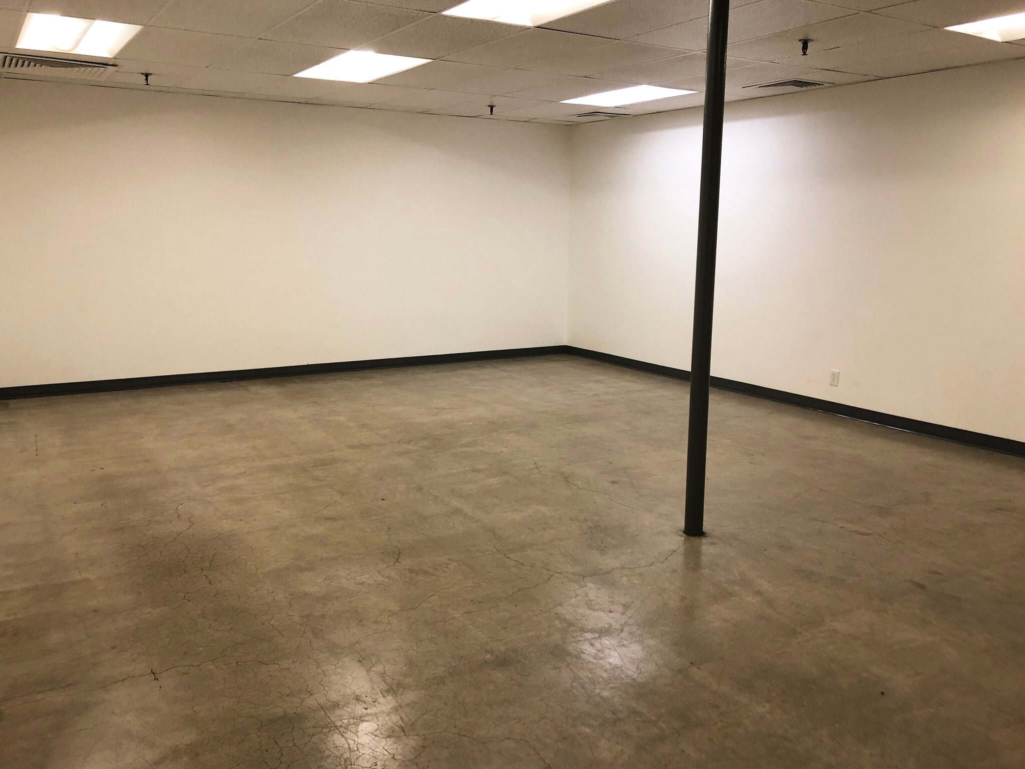 6700-6800 NE 59th Pl, Portland, OR à louer Photo intérieure- Image 1 de 12