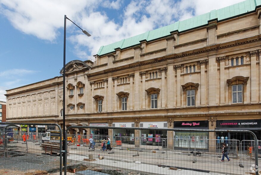 65 Carr Ln, Hull à louer - Photo du bâtiment - Image 3 de 17