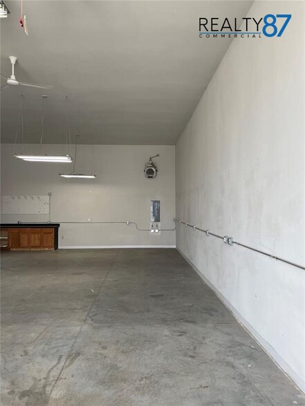 1154 Capital Dr SW, Cedar Rapids, IA à louer - Photo intérieure - Image 2 de 9